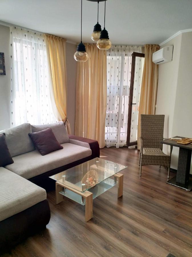 Apartment Melody Burgas Bagian luar foto