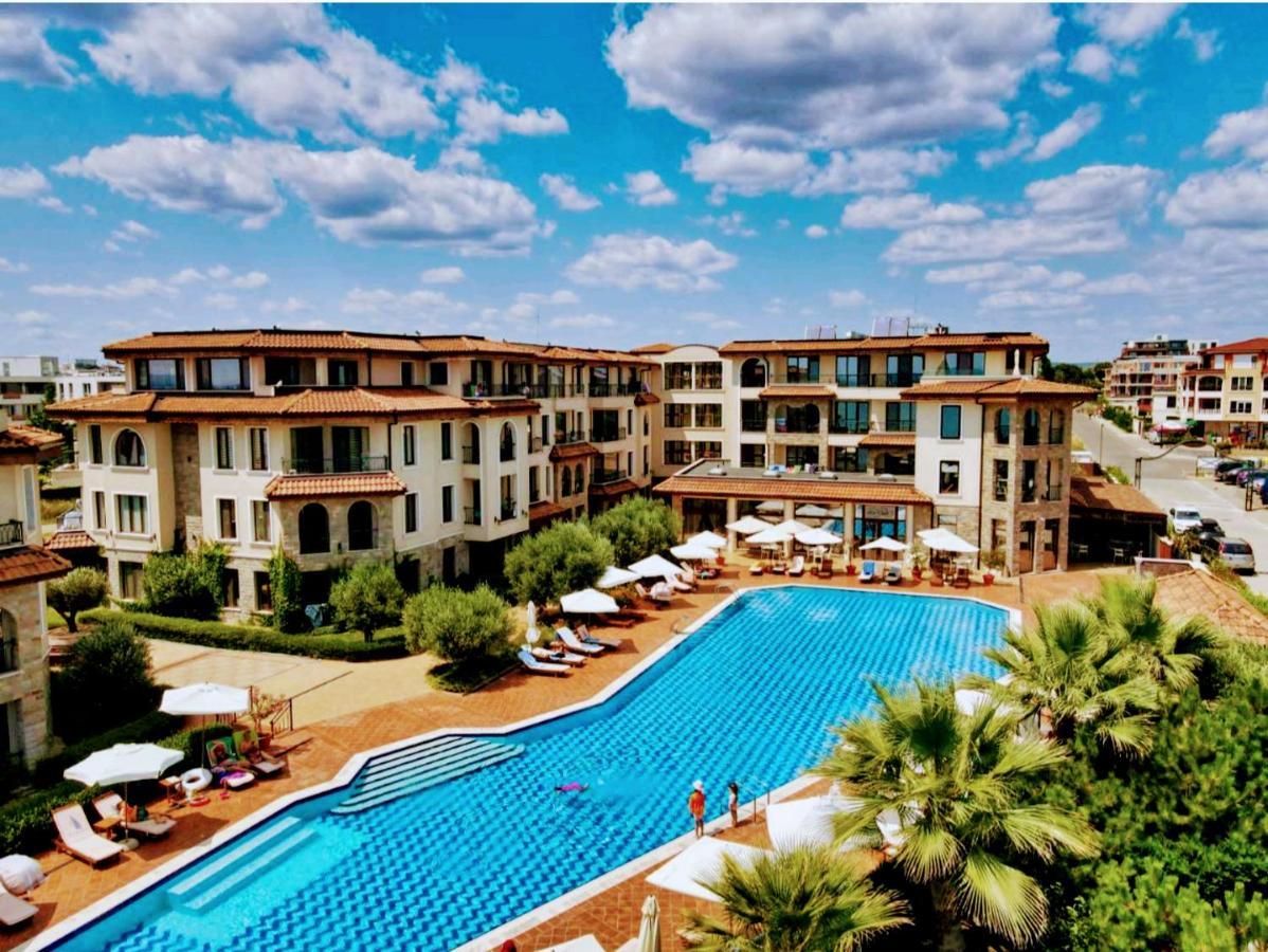 Apartment Melody Burgas Bagian luar foto