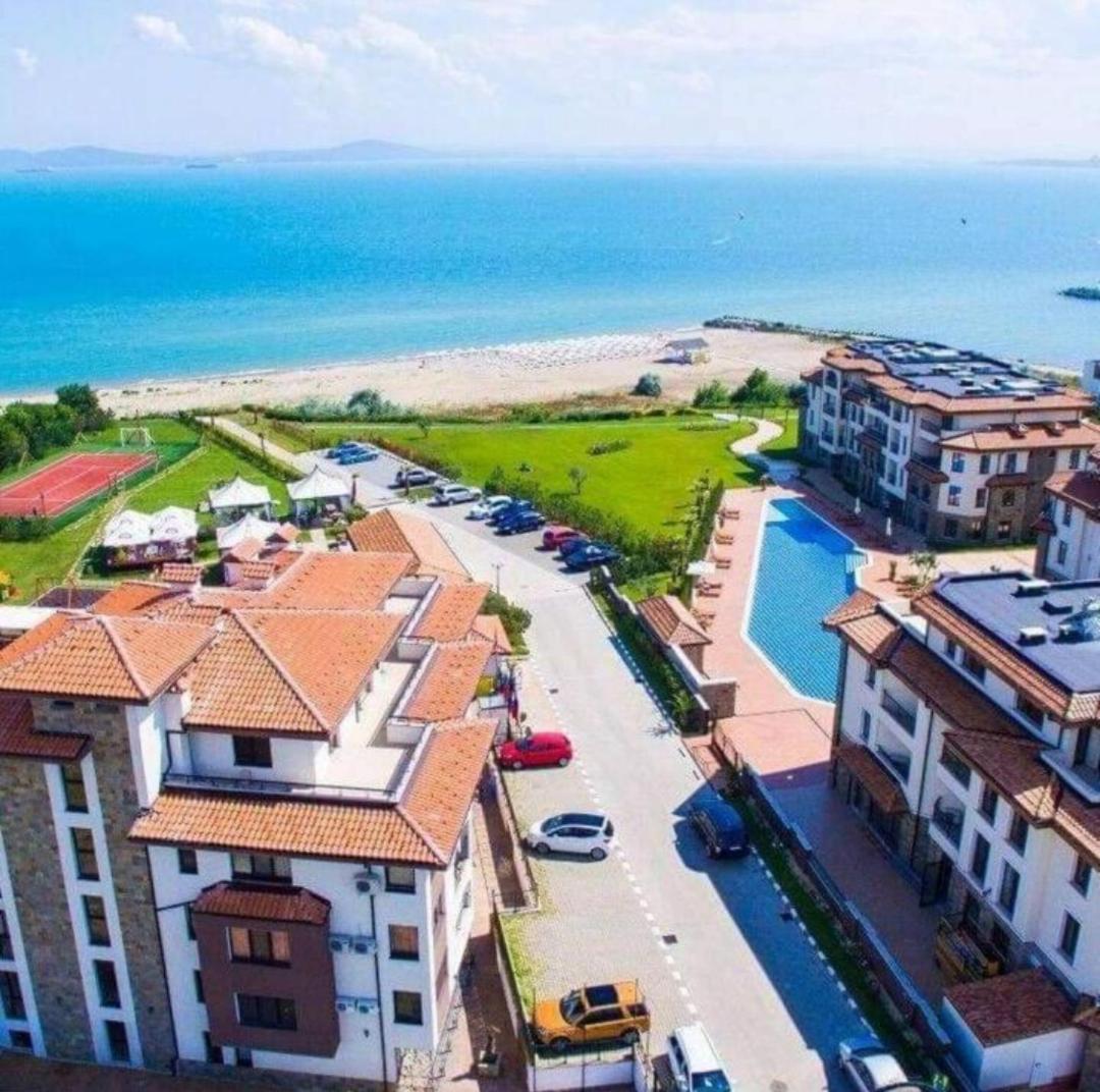 Apartment Melody Burgas Bagian luar foto